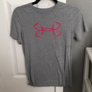 women’s small under armor t shirt